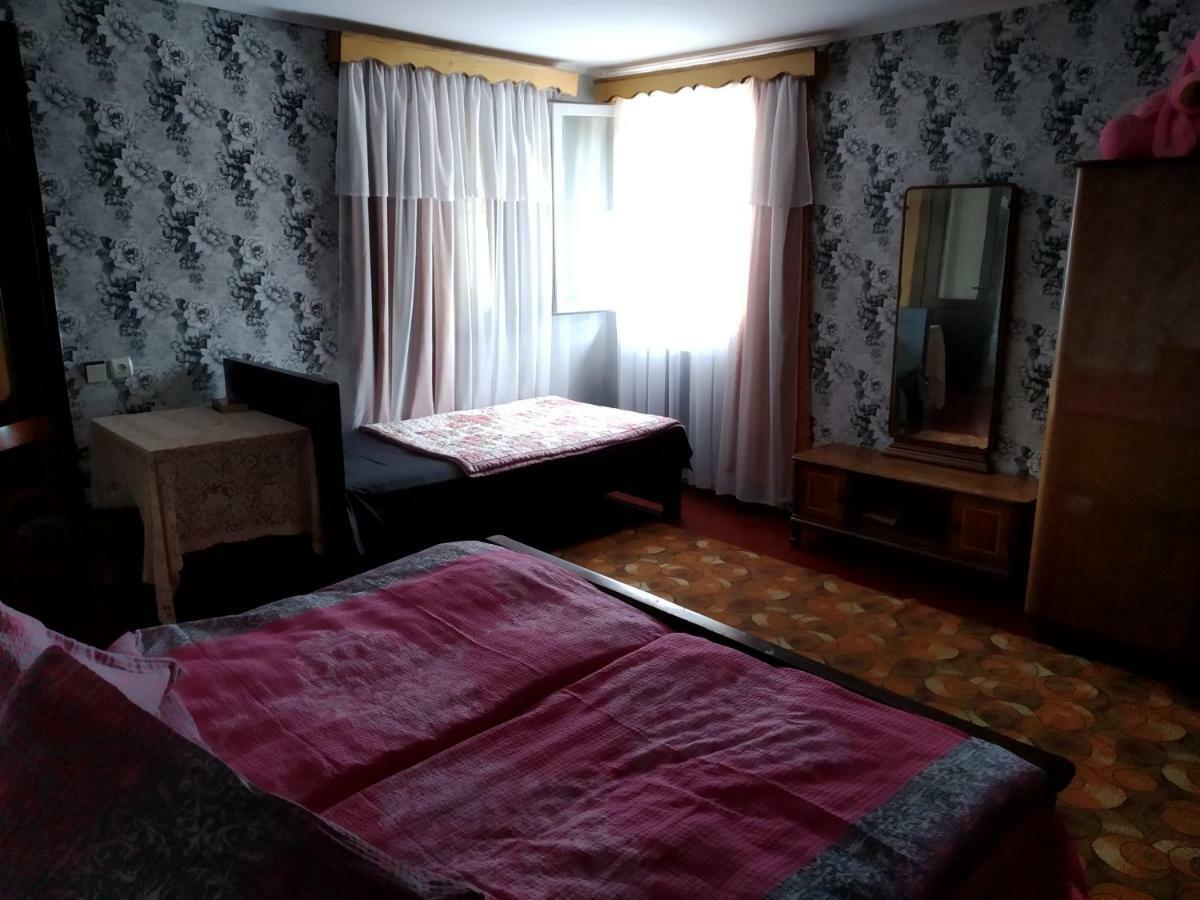 Downtown Guest House Kutaisi Eksteriør bilde
